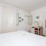 Gorgeous In With Wifi Apartment