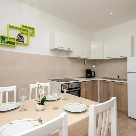 公寓 Lovely In With Wifi