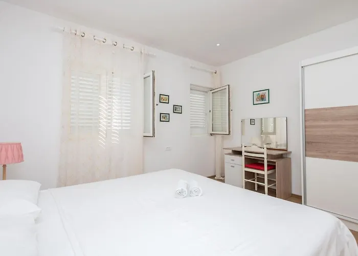 Lovely In With Wifi Apartment