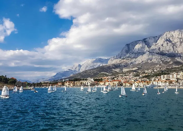 Lovely In With Wifi Apartment Makarska